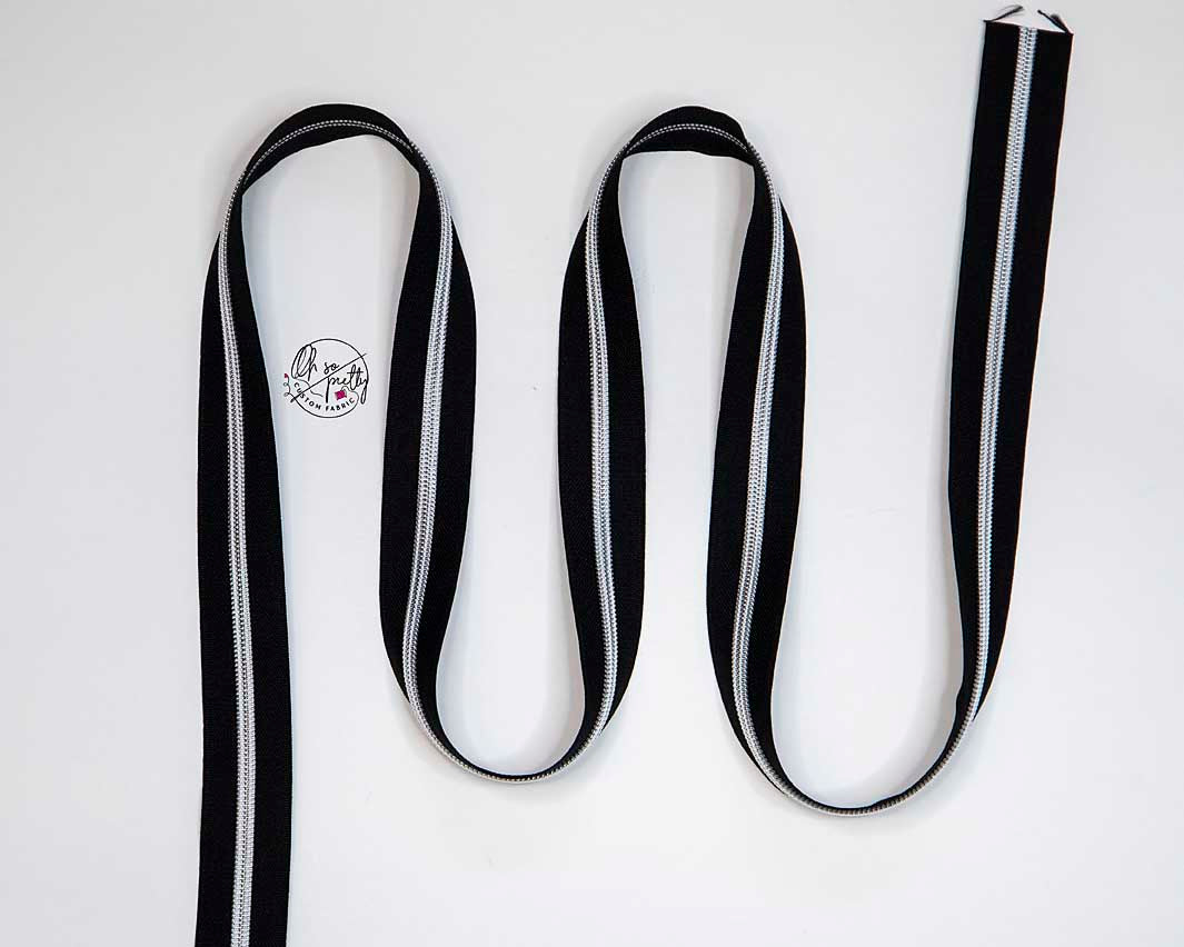 Black and White Striped Zipper Tape with Silver Nylon Coil (#5)