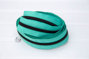 RETAIL Zipper Tape - Teal Tape with Black coils