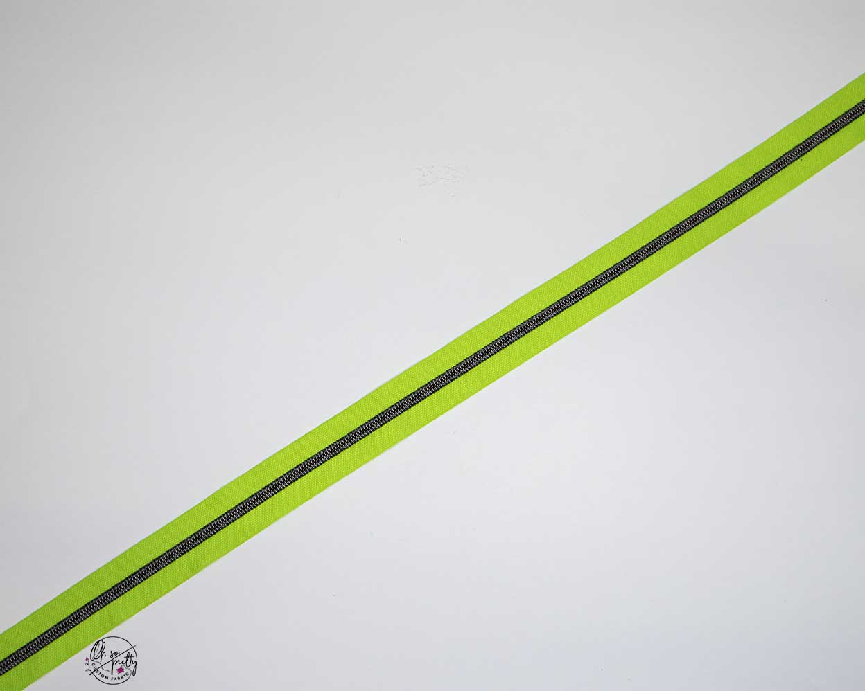 Metallic lime zipper tape