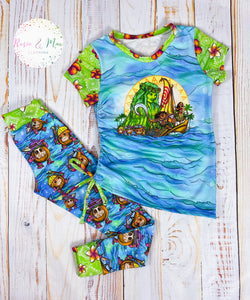 CATALOG - PREORDER R79 - The Ocean Chose Me - Panel - Everyone - CHILD