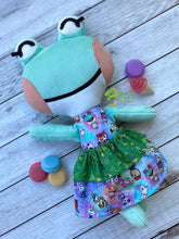 CATALOG - PREORDER R46 - Island Critters - Pastel Tossed - SMALL SCALE